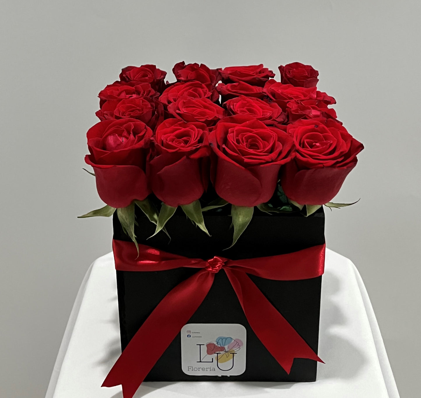 Caja Rosas Rojas