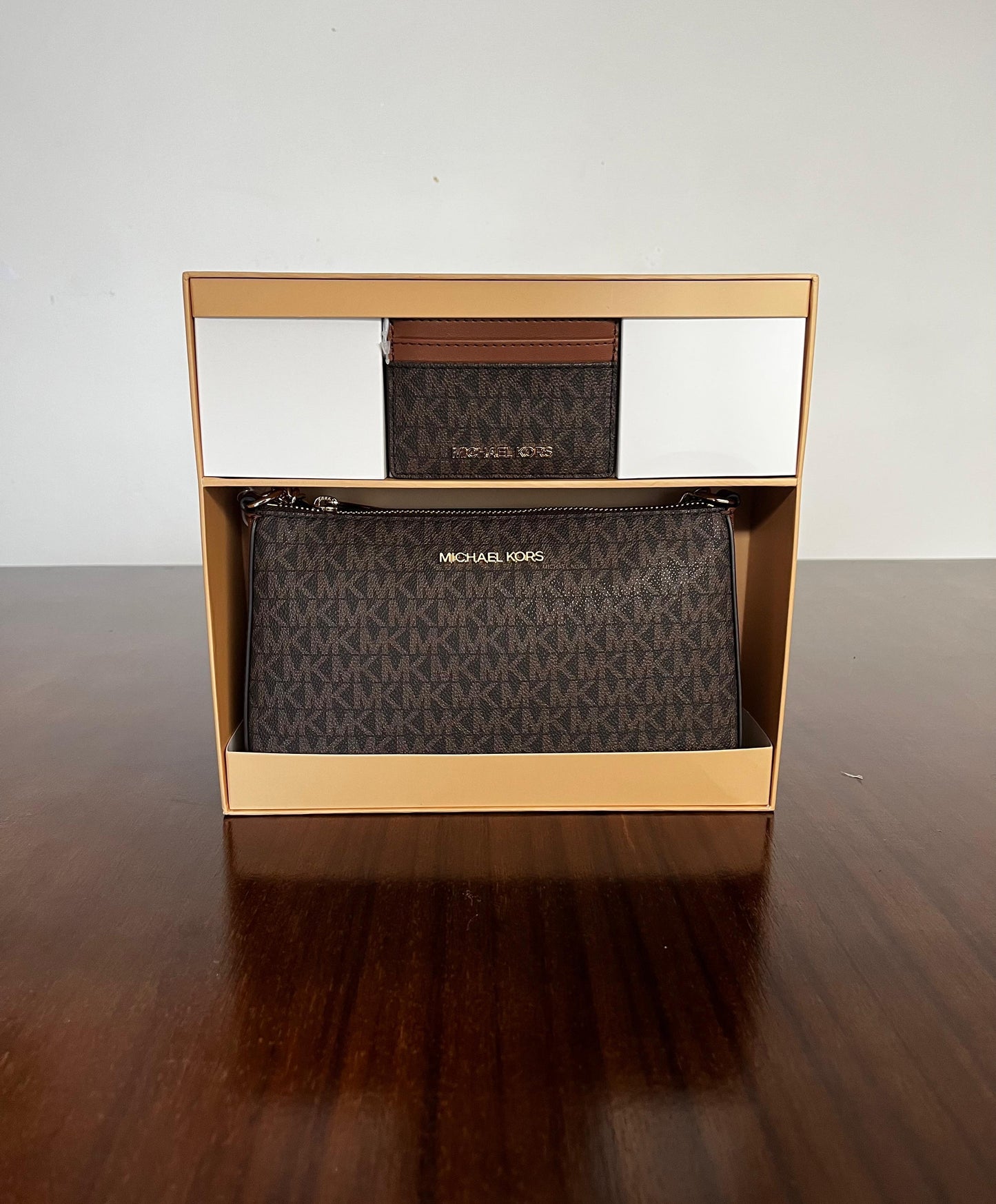 Set Michael Kors –Bolsa + Tarjetero