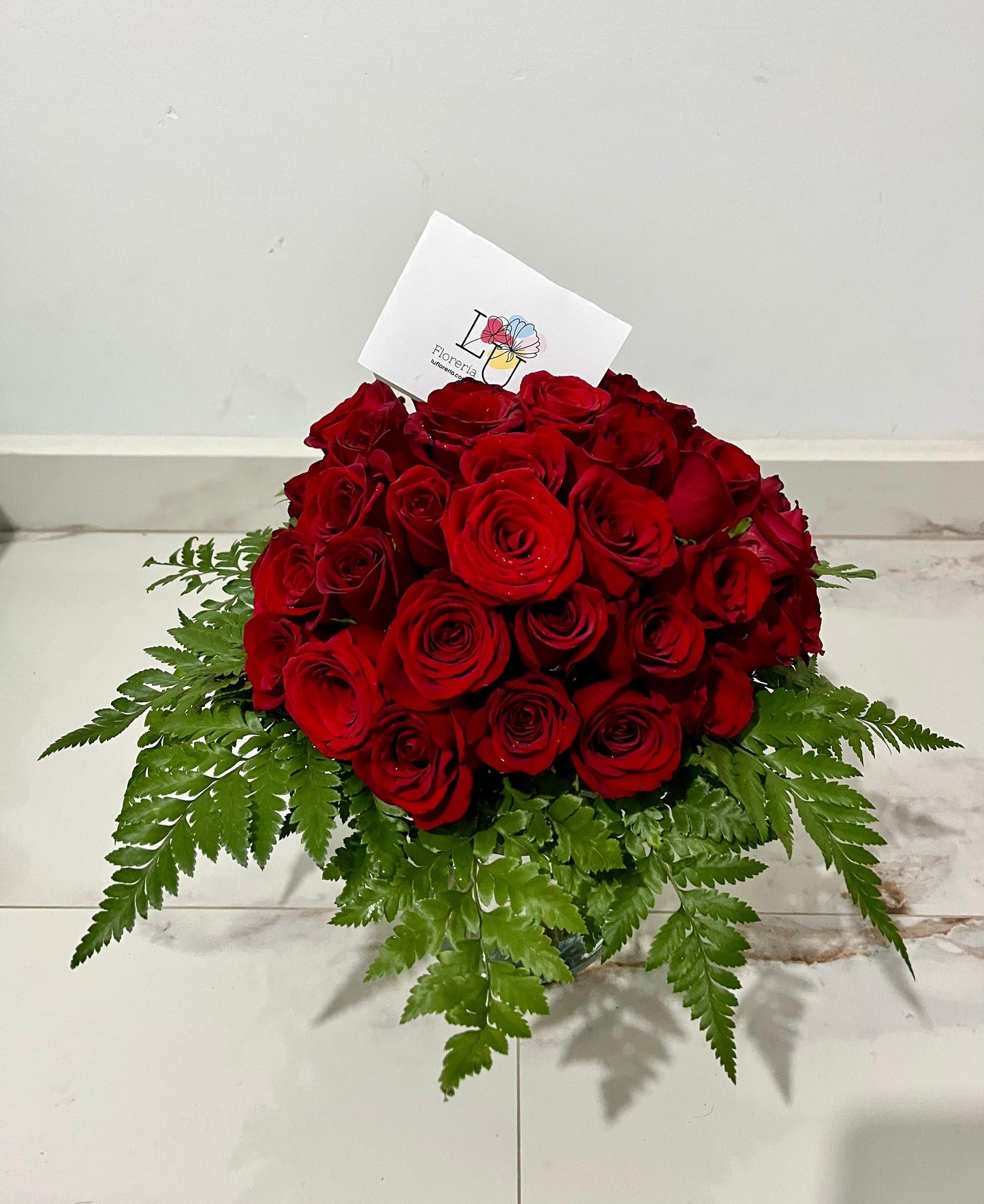 Arreglo rosas rojas