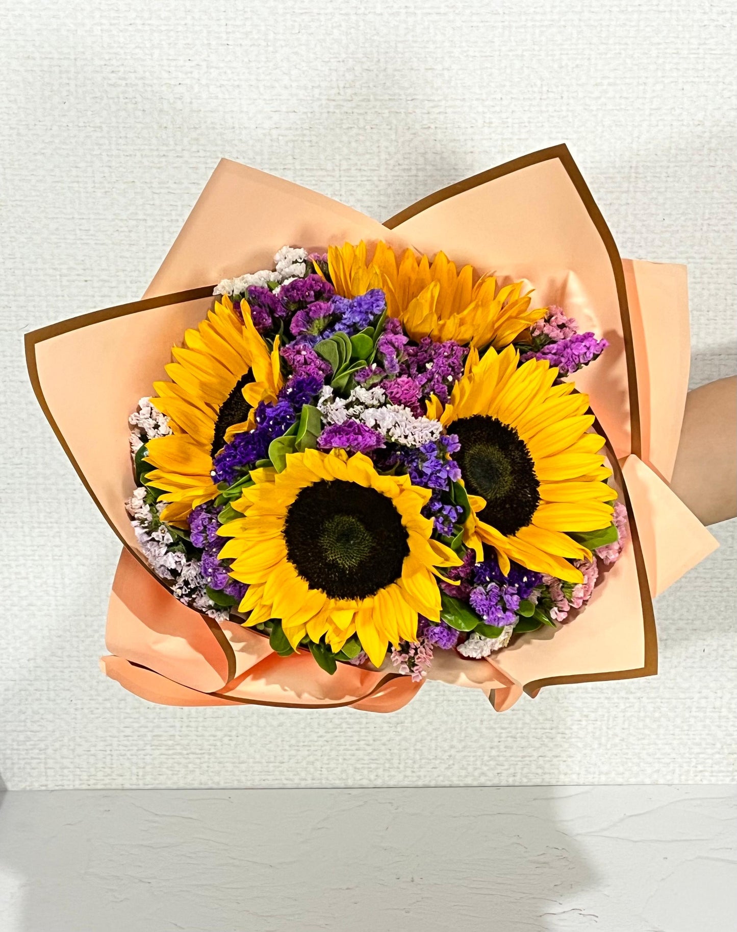 Ramo girasoles con colores