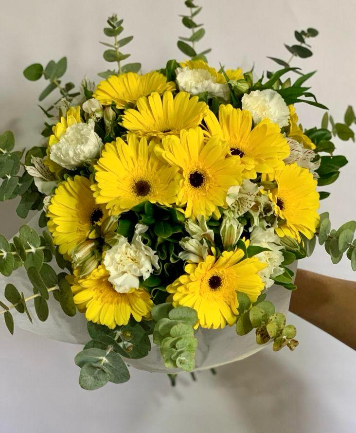 Ramo gerbera amarilla