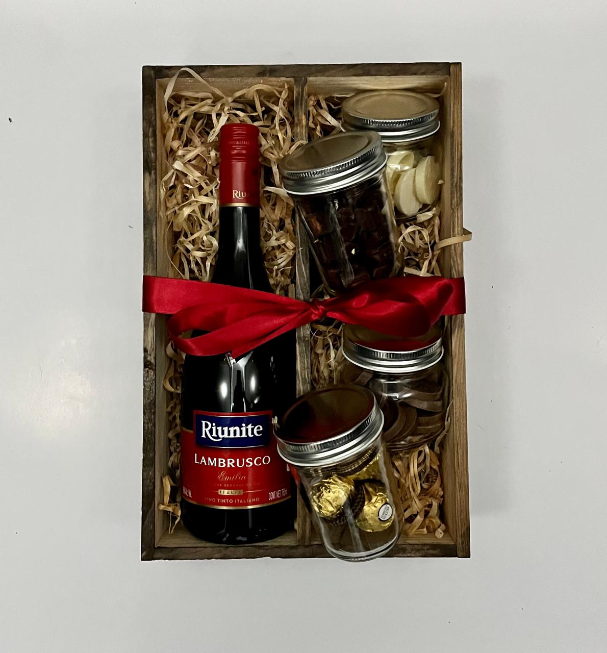 Caja con vino + chocolates